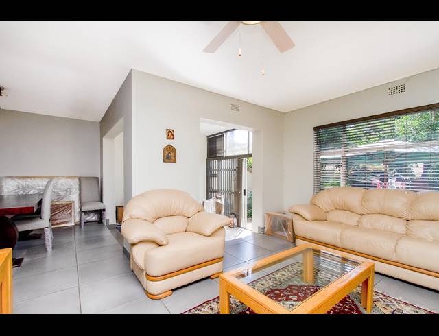 3 BEDROOM TOWNHOUSE RENTED IN FAIRLAND